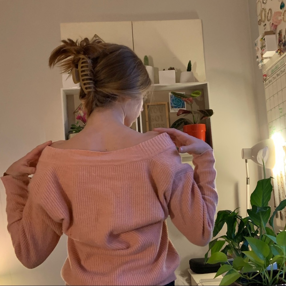 Pink ribbed luxury cashmere sweater for only $12!!!